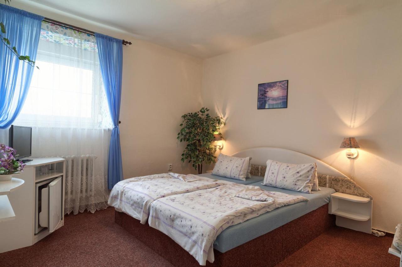 Penzion Pod Zvonem Nicov  Habitación foto